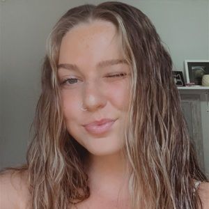 Meet your Posher, Hailey